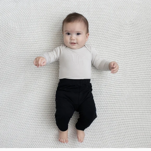 Kyte Baby Dusty Rose Herringbone Pants - NB - Picture 5 of 5